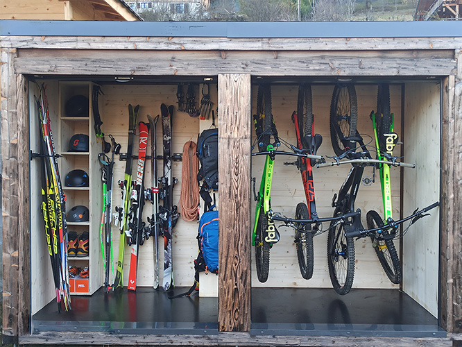 Création de box en bois pour vélos en Haute-savoie